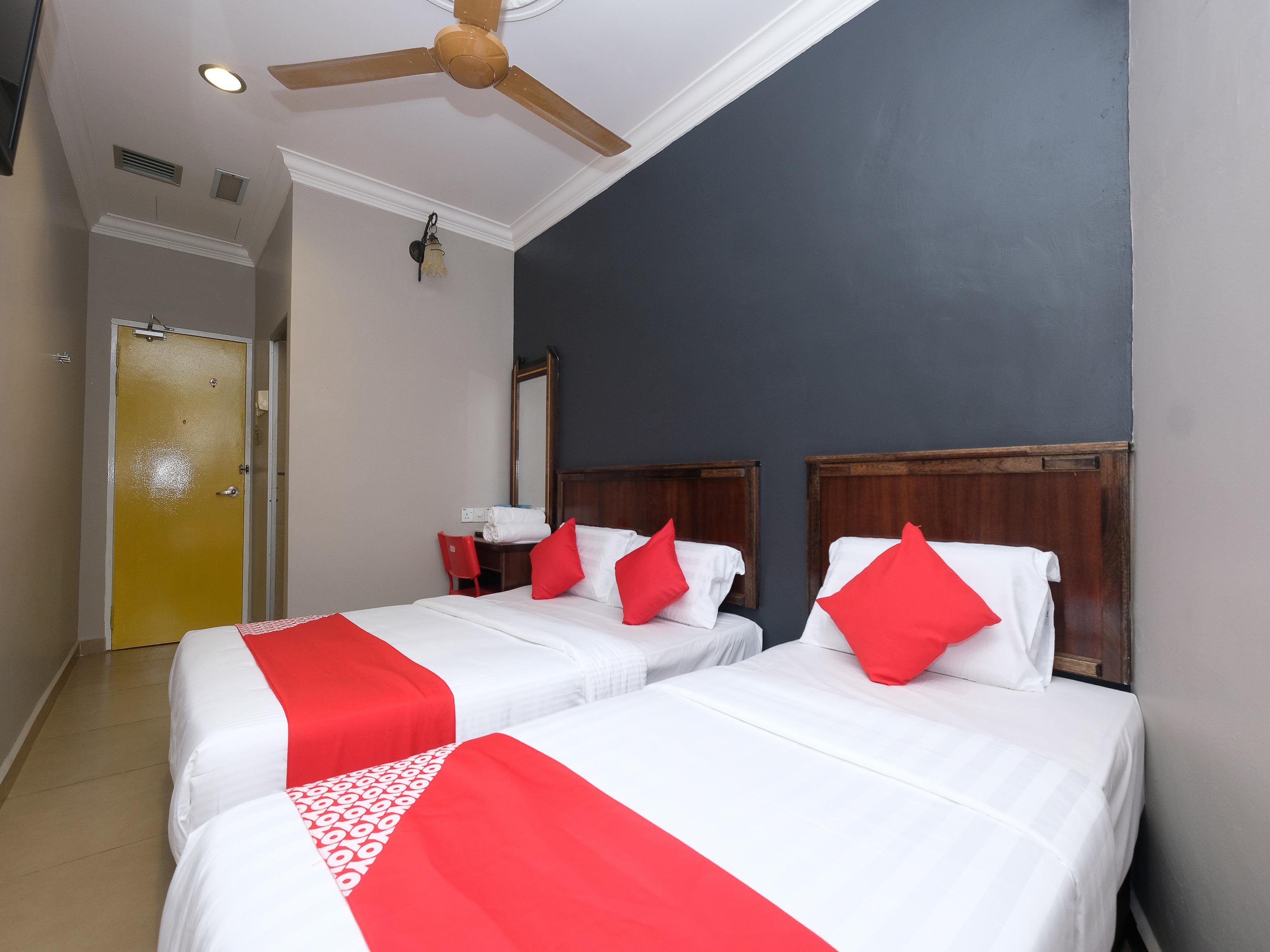 Oyo 1190 Nice Stay Hotel Raub Bagian luar foto