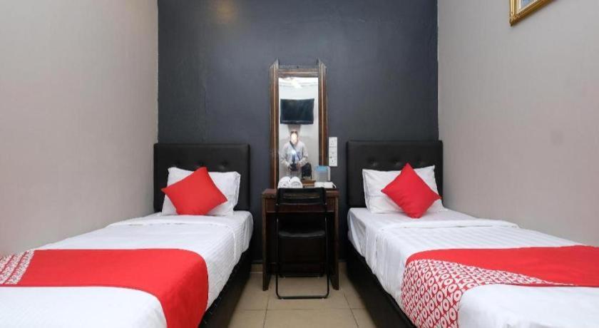 Oyo 1190 Nice Stay Hotel Raub Bagian luar foto